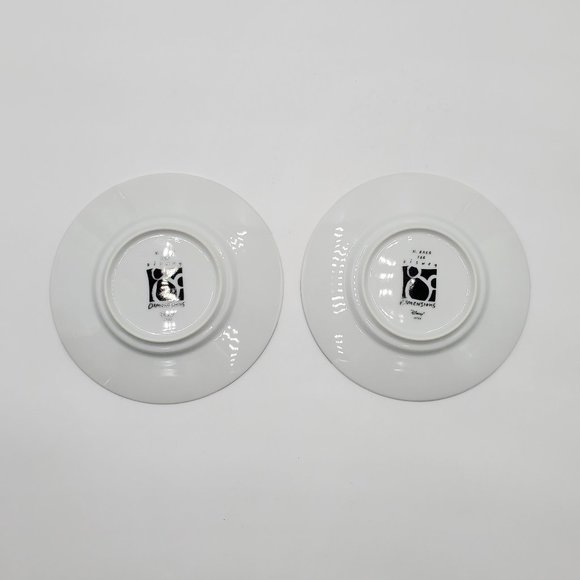 Disney Dimensions Japan - Black & White Mickey cups & saucers - Picture 6 of 16